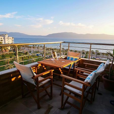 Sea Side Apartment Vlorë Esterno foto